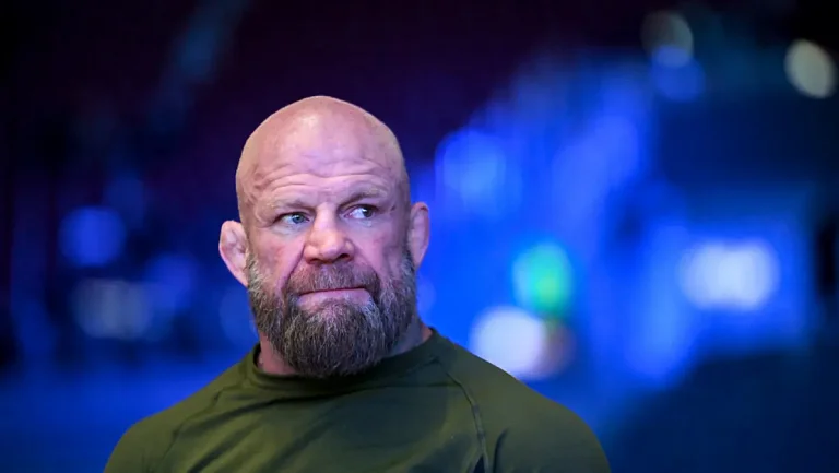 Джефф Монсон оценил предстоящий выставочный бой Тайсона и Мейвезера