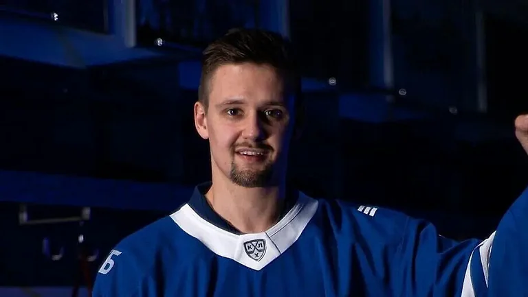 «Адмирал» расторг контракт с голкипером Ильёй Коноваловым