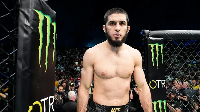 Ислам Махачев с юмором отреагировал на увольнение Алонсо из «Реала»