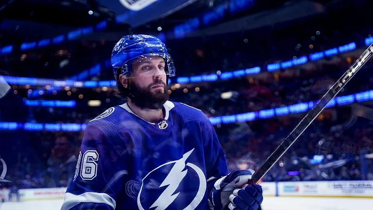 Никита Кучеров повторил редкое достижение Овечкина в НХЛ