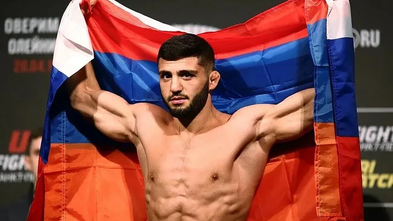 Царукян: «Если Топурия не хочет драться, пускай отдаст пояс»