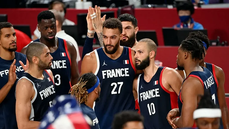 Два разных стиля встретятся в 1/8 финала Евробаскета: Франция против Грузии