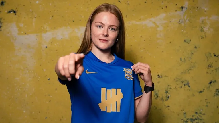 Лили Кростуэйт переходит в «Бирмингем Сити»