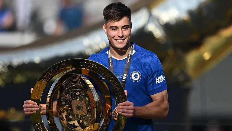 «Боруссия» ведет переговоры по Ансельмино и Чуквуэмеке