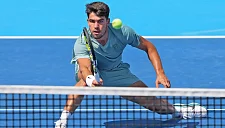 Алькарас переиграл Зверева и вышел в финал турнира в США