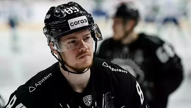 Илья Карпухин отметил особую атмосферу «зелёного дерби» после победы «Ак Барса»