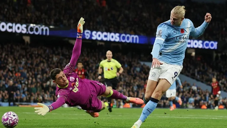 «Манчестер Сити» выиграл у «Борнмута» и вышел на второе место в АПЛ