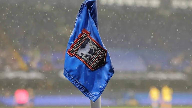 «Ипсвич Таун» подписал контракт с Грейс Невилл