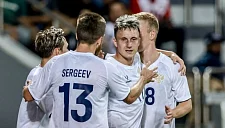 Сборная России продлила серию без поражений