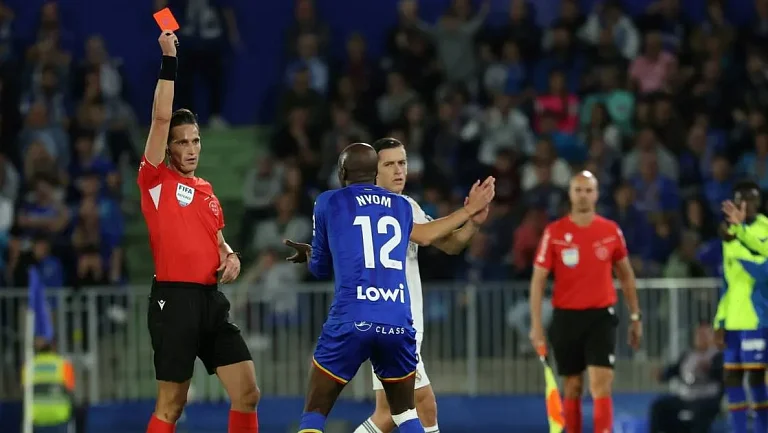 Ньома дисквалифицировали на два матча за удар Винисиуса в лицо