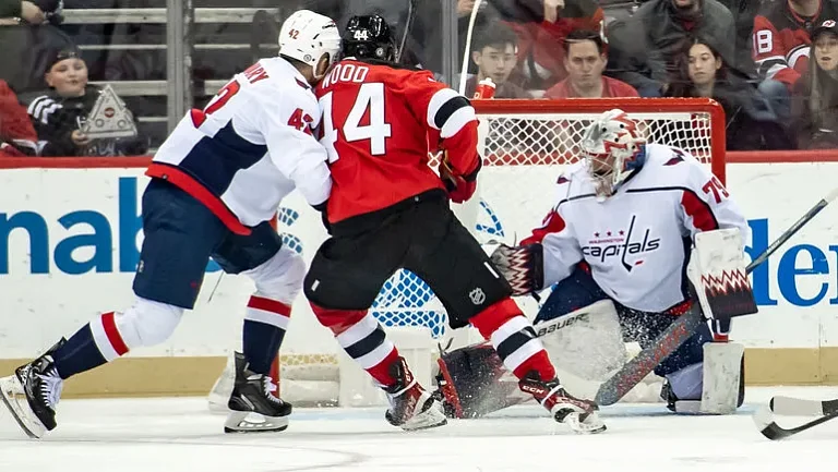 «Нью-Джерси» примет «Вашингтон» в предсезонном матче НХЛ