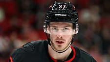 Андрей Свечников стал третьей звездой игрового дня в НХЛ