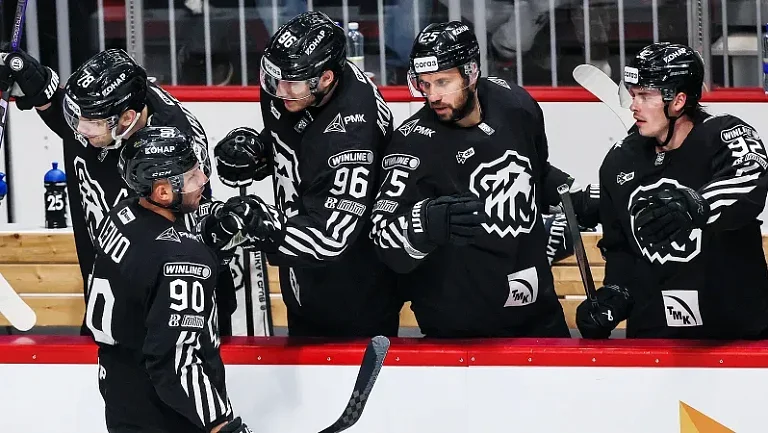 «Трактор» обыграл «Сибирь» в серии буллитов в матче КХЛ