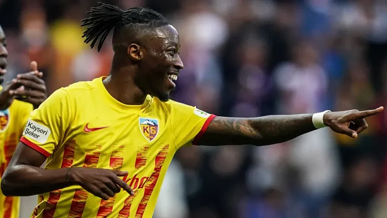 Игрок «Кайсериспора» Мане пропустит три недели из-за травмы