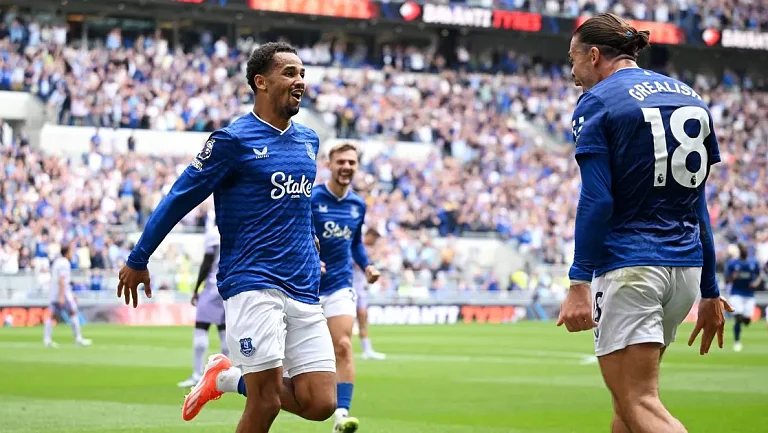 «Эвертон» одерживает победу над «Мэнсфилд Таун»