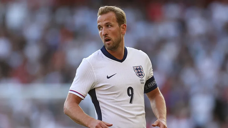 Харри Кейн обошёл Бобби Мура по матчам за сборную Англии