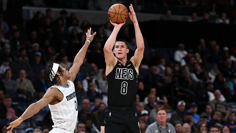 «Бруклин» без Егора Дёмина проиграл «Финиксу»