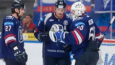 «Лада» снова обыграла «Нефтехимик»: Две шайбы за 17 секунд решили всё
