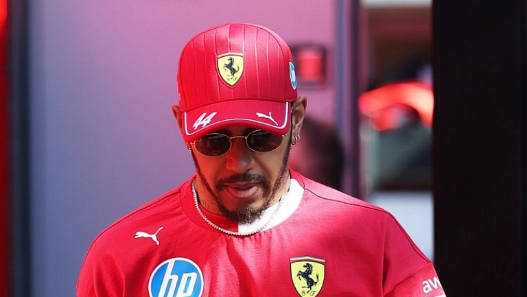 Баррикелло назвал условие побед Хэмилтона в «Феррари» с 2026 года