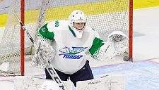 «Салават Юлаев» продлил контракт с Вязовым, «Амур» обновил состав на сезон КХЛ