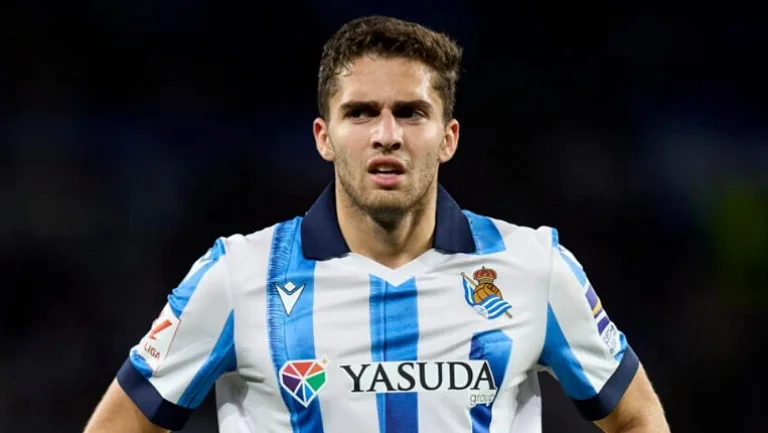 Андрей Аршавин поддержал идею перехода Захаряна в «Зенит»