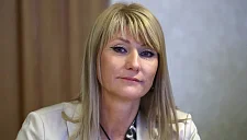 Журова сомневается в допуске российских лыжников на международные турниры