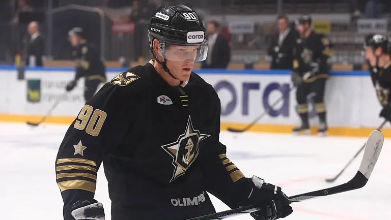 Нападающий «Адмирала» Никита Сошников внесен в список травмированных