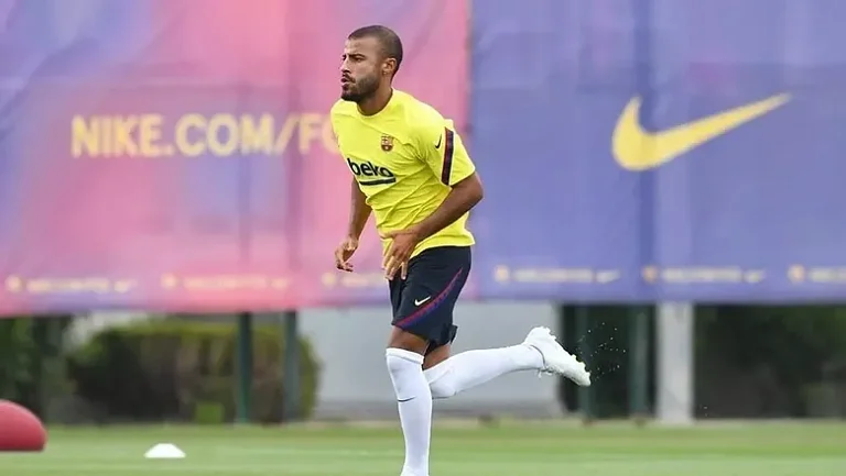 Бывший полузащитник «Барселоны» Рафинья завершил карьеру в 32 года