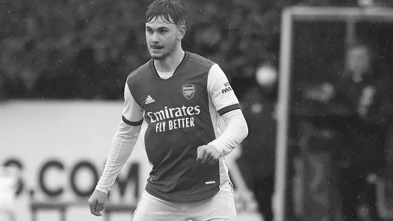 Экс-нападающий академии «Арсенала» умер после травмы головы