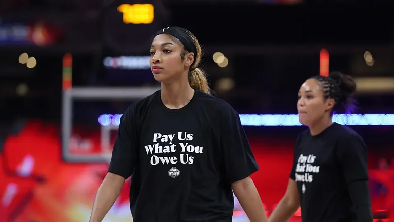 Игроки WNBA требуют справедливого распределения доходов лиги