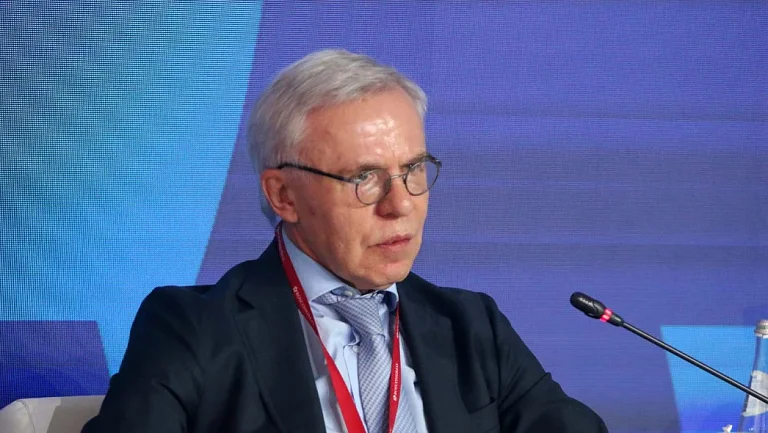 Фетисов рассказал, почему «Салават» мог разорвать контракт с Ливо