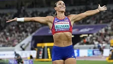 Оллмэн впервые стала чемпионкой мира в метании диска