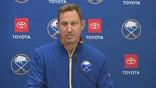 Адам Мэйр отправлен в отпуск после ареста за вождение в нетрезвом виде