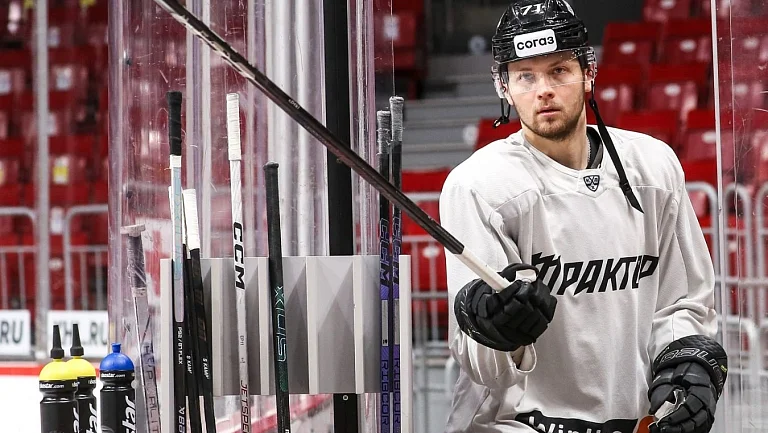 «Трактор» планирует обменять Сафина на Леонтьева из «Нефтехимика»

