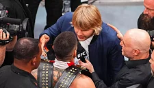 Уайт осудил неожиданную битву взглядов Топурии и Пимблетта