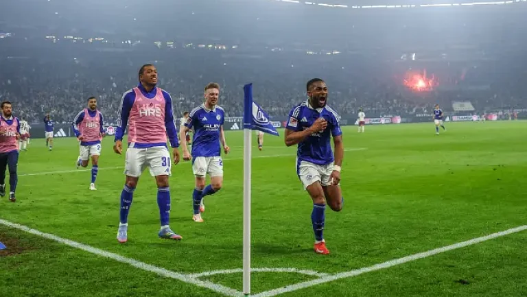 Мусса Силла можете перейти из «Шальке 04» в «Севилью»