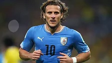 Диего Форлан оказался в больнице с переломом ребер