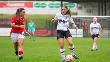 Женская команда «Уондерерс» сыграла вничью с «Кру Александра» 