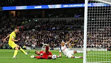 «Тоттенхэм» победил «Вильярреал» благодаря автоголу Жуниора