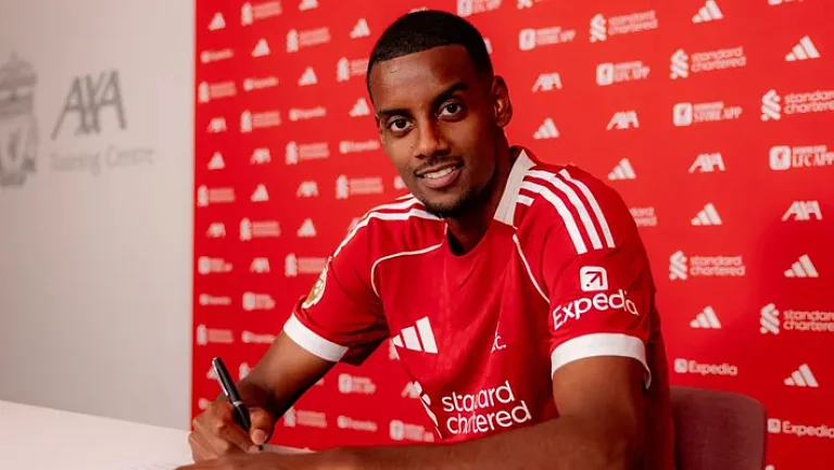 Оуэн объяснил, почему Исак перешёл в «Ливерпуль», а Гехи остался в «Пэлас»