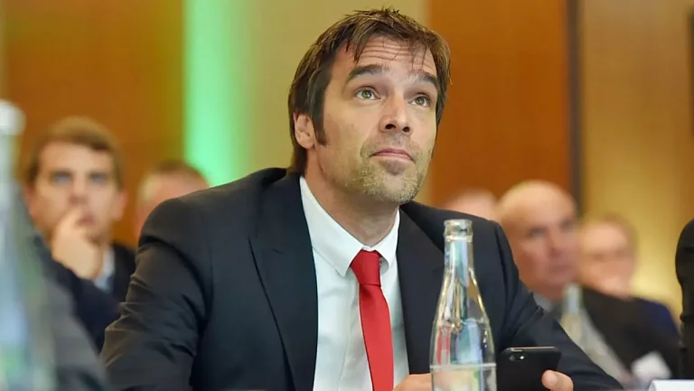 «Лион» продолжит экономить из-за долгов