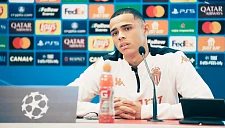 «Барселона» изучает возможность приобретения защитника Вандерсона