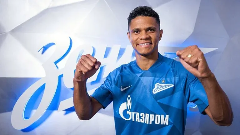 Агент игрока «Зенита» Сантоса: «Сложно выиграть в схватке с русскими»