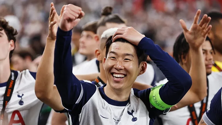 Сон Хын Мин эмоционально прощается с «Тоттенхэмом» в Южной Корее