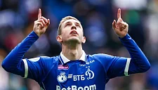 Гладышев признан топ-футболистом «Динамо» за апрель и май