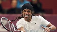 Янник Ноа не верит, что выиграл хотя бы очко у Алькараса