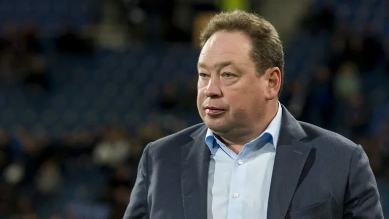 Слуцкий хочет прокомментировать снятие очков с «Шанхай Шэньхуа»