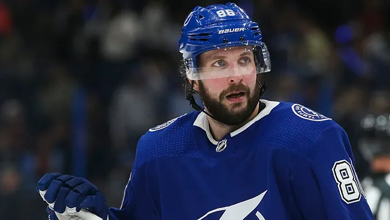 «Айлендерс» победил «Тампу», Кучеров с передачами и промахом