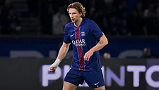 Шевалье и Забарный получили худшие оценки в матче ПСЖ — «Париж»