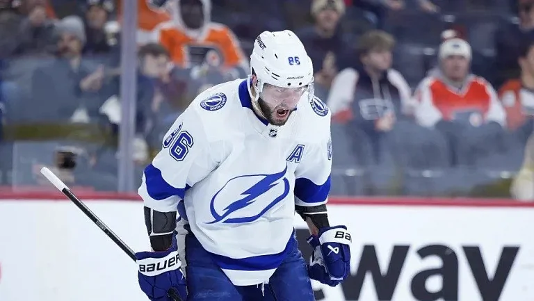 Никита Кучеров забросил 2 шайбы за «Тампу» в мачте НХЛ с «Оттавой»